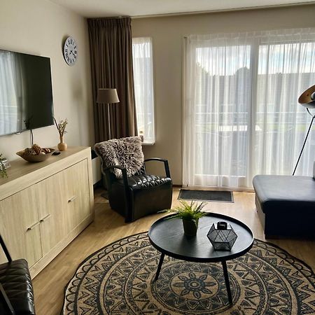 Appartement Ut & Thus, Resort Amelander Kaap Hollum  Bagian luar foto