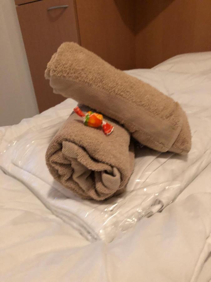 Appartement Ut & Thus, Resort Amelander Kaap Hollum  Bagian luar foto
