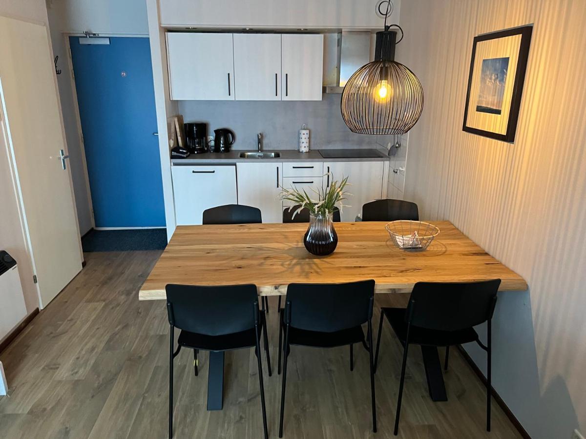 Appartement Ut & Thus, Resort Amelander Kaap Hollum  Bagian luar foto
