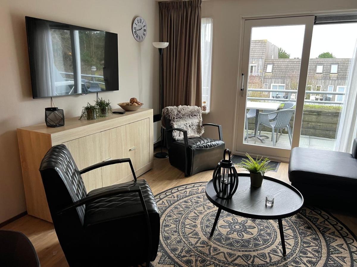 Appartement Ut & Thus, Resort Amelander Kaap Hollum  Bagian luar foto
