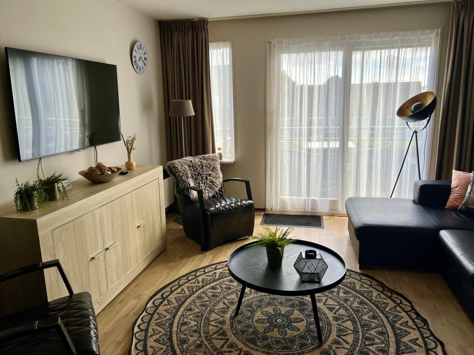Appartement Ut & Thus, Resort Amelander Kaap Hollum  Bagian luar foto