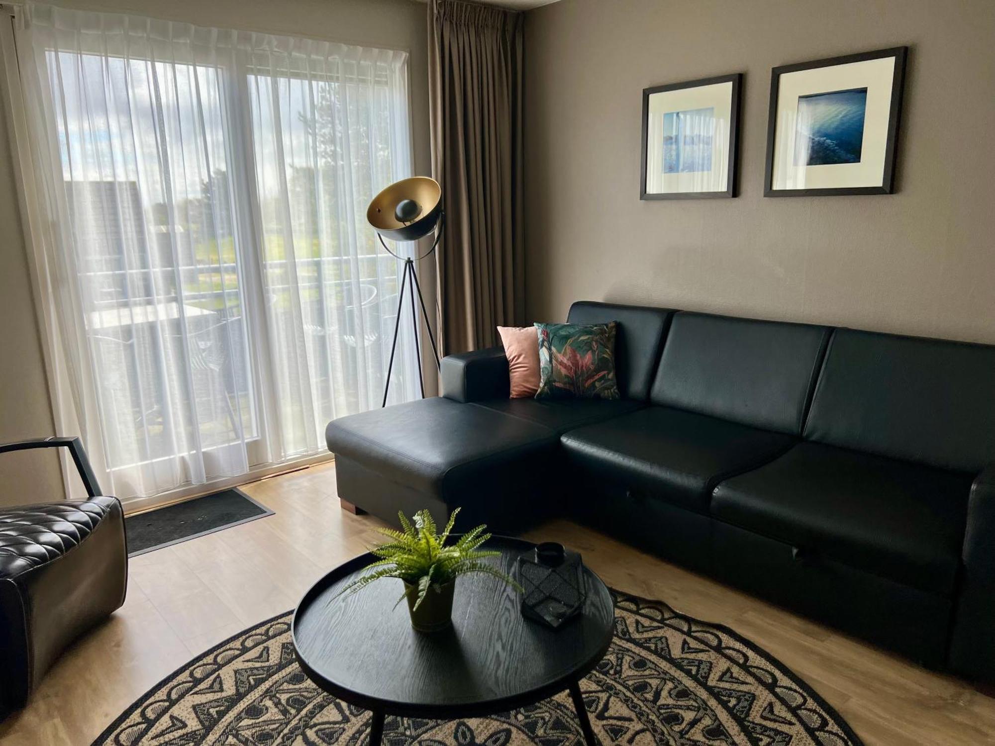 Appartement Ut & Thus, Resort Amelander Kaap Hollum  Bagian luar foto