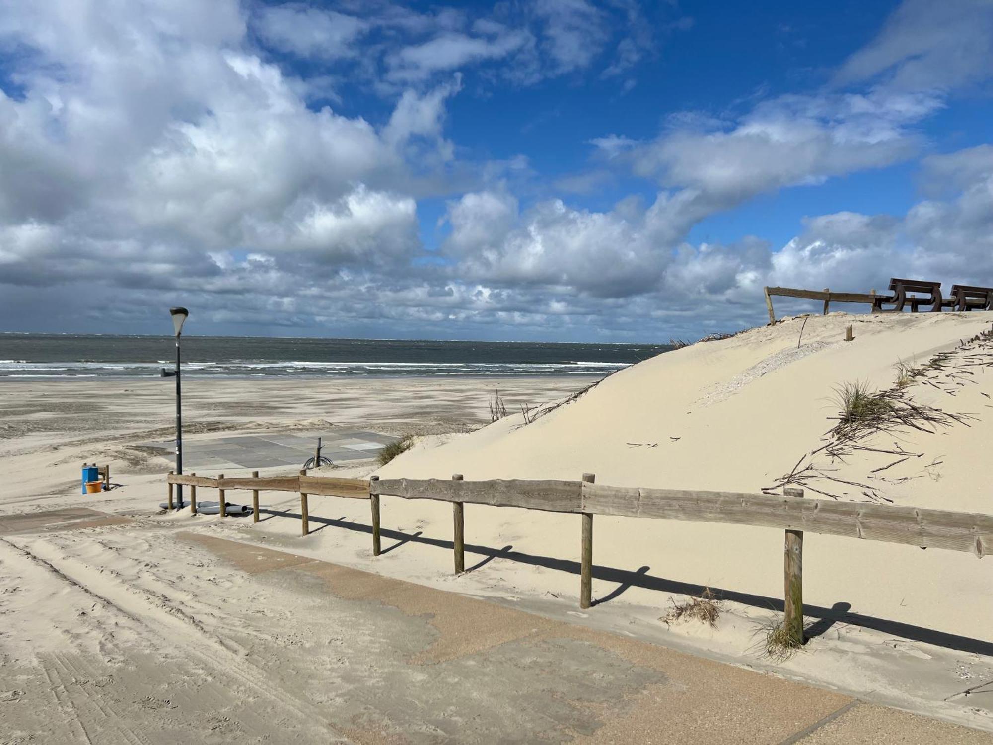 Appartement Ut & Thus, Resort Amelander Kaap Hollum  Bagian luar foto