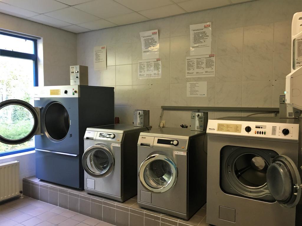 Appartement Ut & Thus, Resort Amelander Kaap Hollum  Bagian luar foto