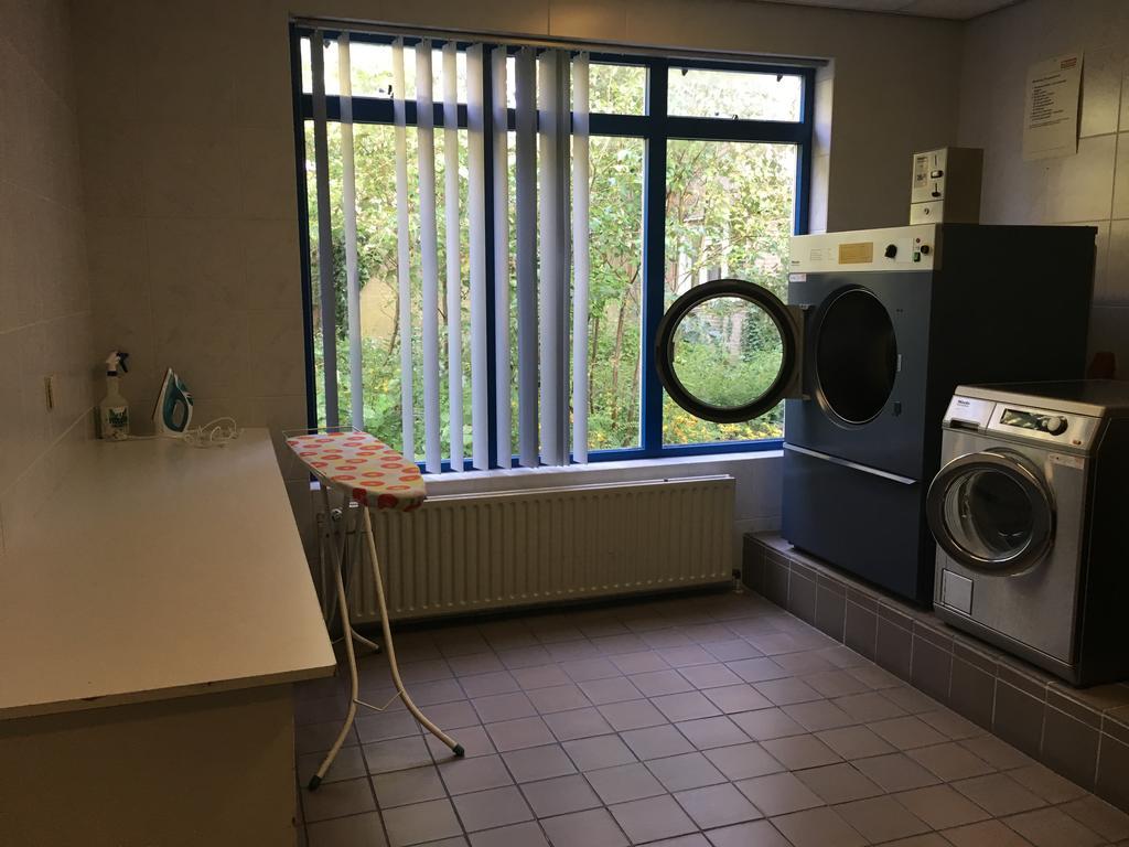 Appartement Ut & Thus, Resort Amelander Kaap Hollum  Bagian luar foto
